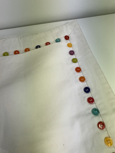 Crate & Barrel Buttons Placemats - Set of 4 - Picture 2 of 7