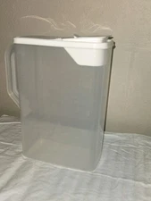 Vintage Buddeez Plastic Food Pitcher Wide Pour Spout Cereal Bin USA 005-1
