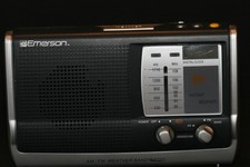 Emerson RP6251 AM/FM Weather Band Portable Radio w/Digital Clock  Antenna/works