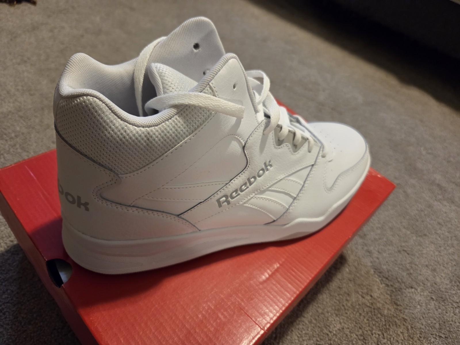 13 4e Extra Wide White