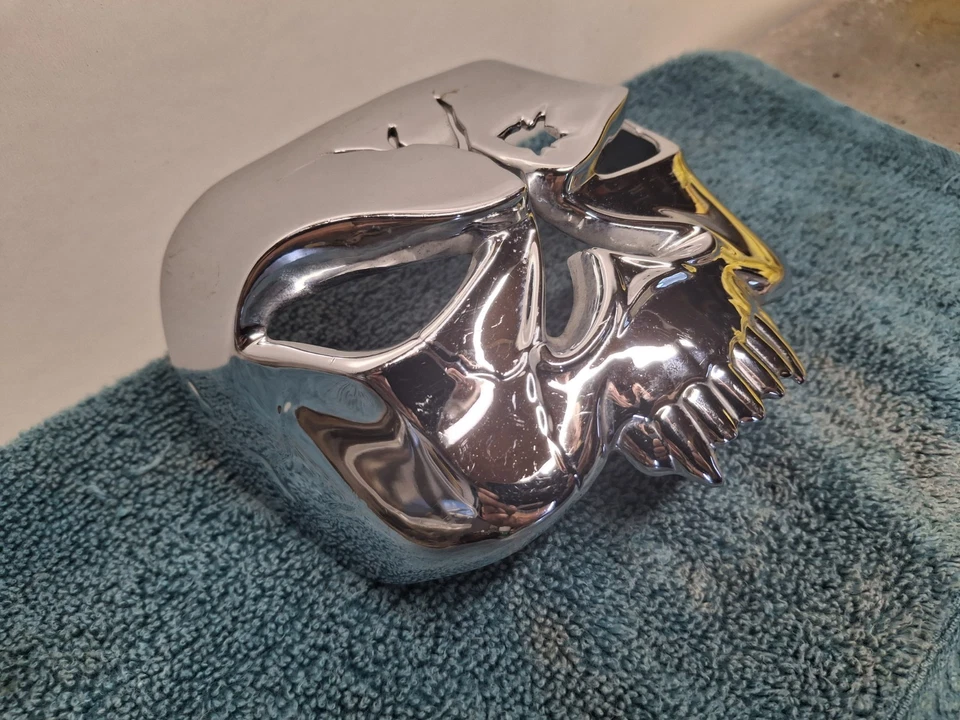 Kuryakyn Chrome Zombie SKULL Rear Taillight Cover FITS HARLEY-DAVIDSON - Image 3 of 4