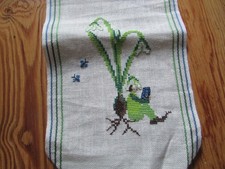 Acufactum süße Stickerei zum Hängen - Handarbeit - Schneeglöcken