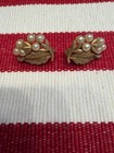 VINTAGE CROWN TRIFARI GOLD TONE AND FAUX PEARL CLIP-ON EARRING — photo 2