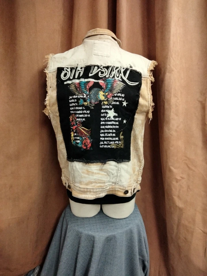 "BOGO" MENS DISTRESSED 8TH DISTRICT TAN VEST SZ L - Image 2 of 4