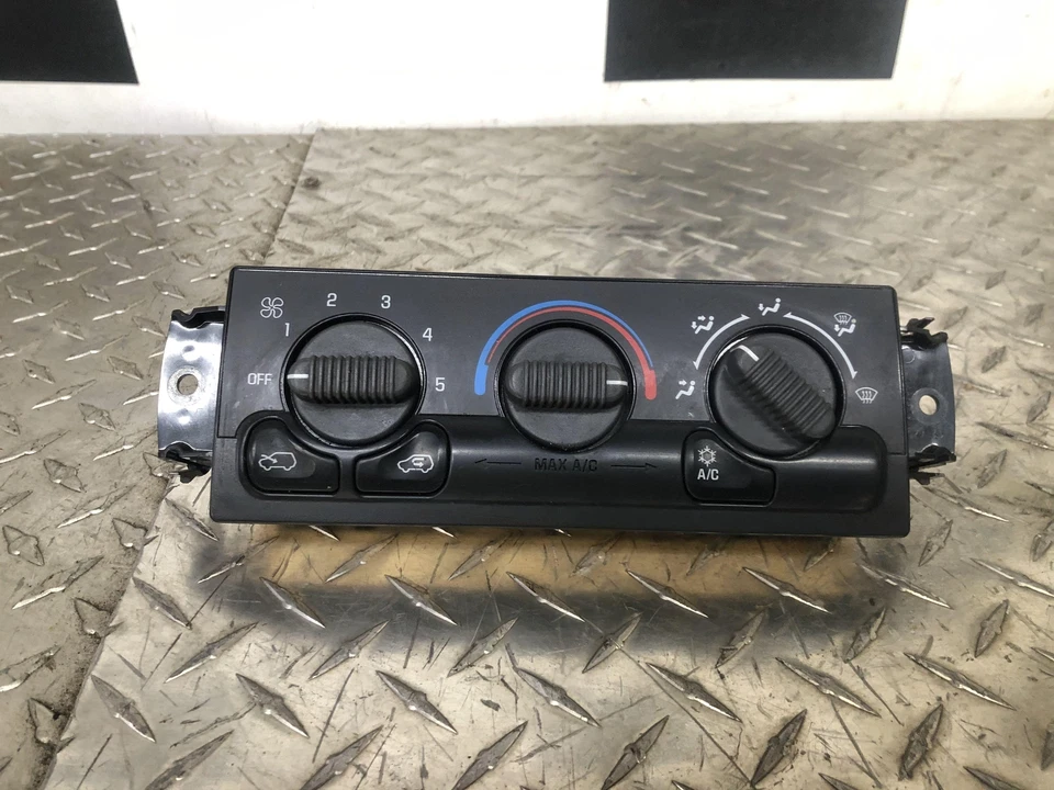 1999-2002 Chevrolet Silverado Sierra Climate Control Assembly Oem Tested - Imagem 3 de 4