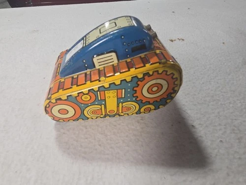 Louis Marx Tin Flip Over Tank #5 ~ Works  ~ 1950s Vintage Wind-Up ~ Abt 4”