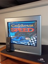 14 Inch Magnavox CRT TV Flat Screen Retro Gaming TV 2005 W Remote 13