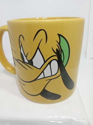 PLUTO DISNEY CHARACTER MUG. PLUTO COFFEE MUG.  PLUTO GROWLING DECO MUG. B406