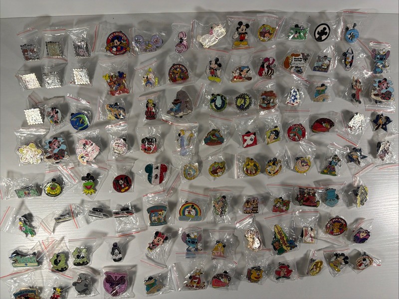 Huge Vintage Disney Pin Lot Collection! 100Pins Not Many Duplicates