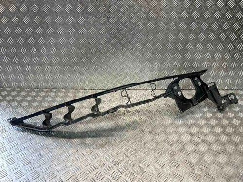 BMW X5 E70 Kotflügelhalter vorne rechts 7157990 4.00 Diesel 225kw 2010 32454187