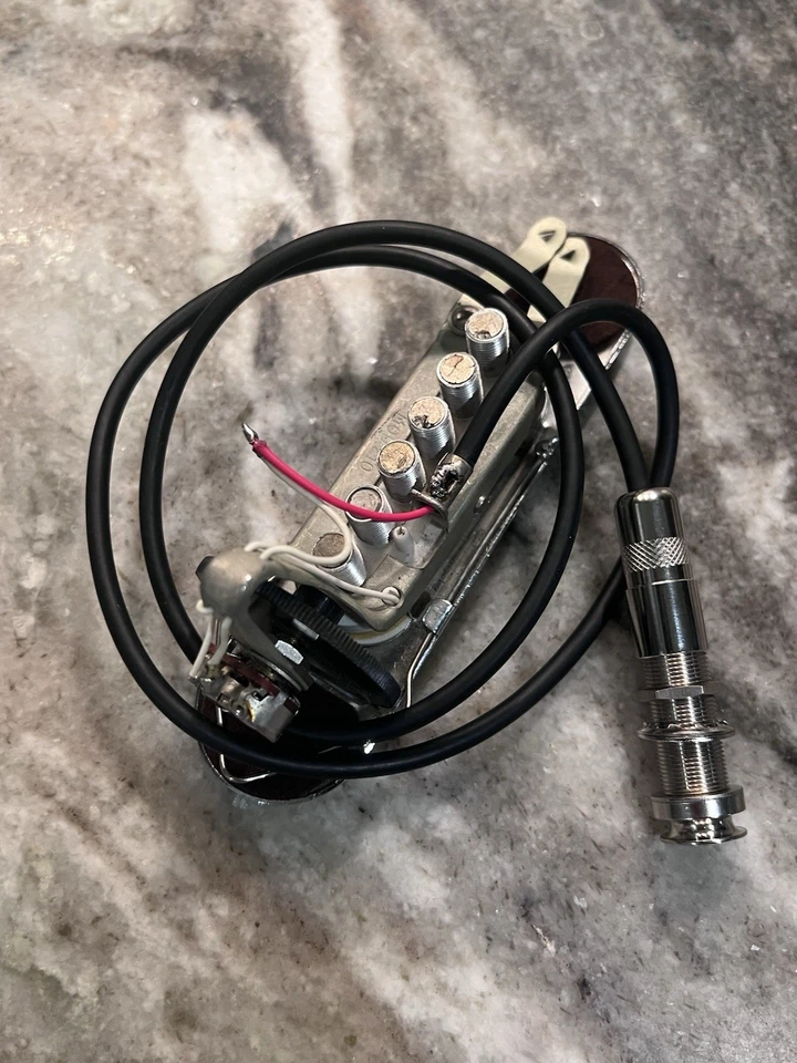 Vintage DeArmond pickup  with SWITCHCRAFT endpin jack. - Image 4 of 4