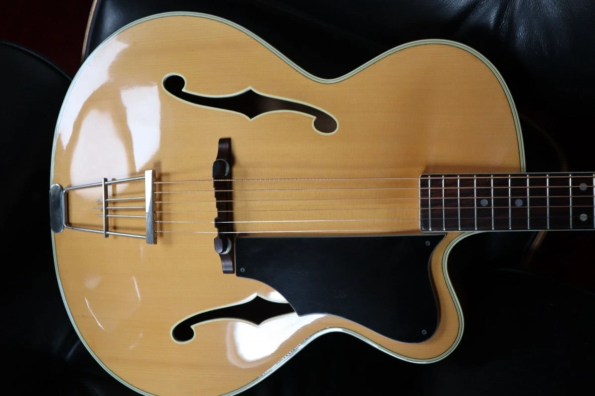Hofner Archtop guitar 16