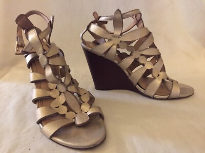 Tory Burch Gold leather Flower wedge heel open toe fabulous