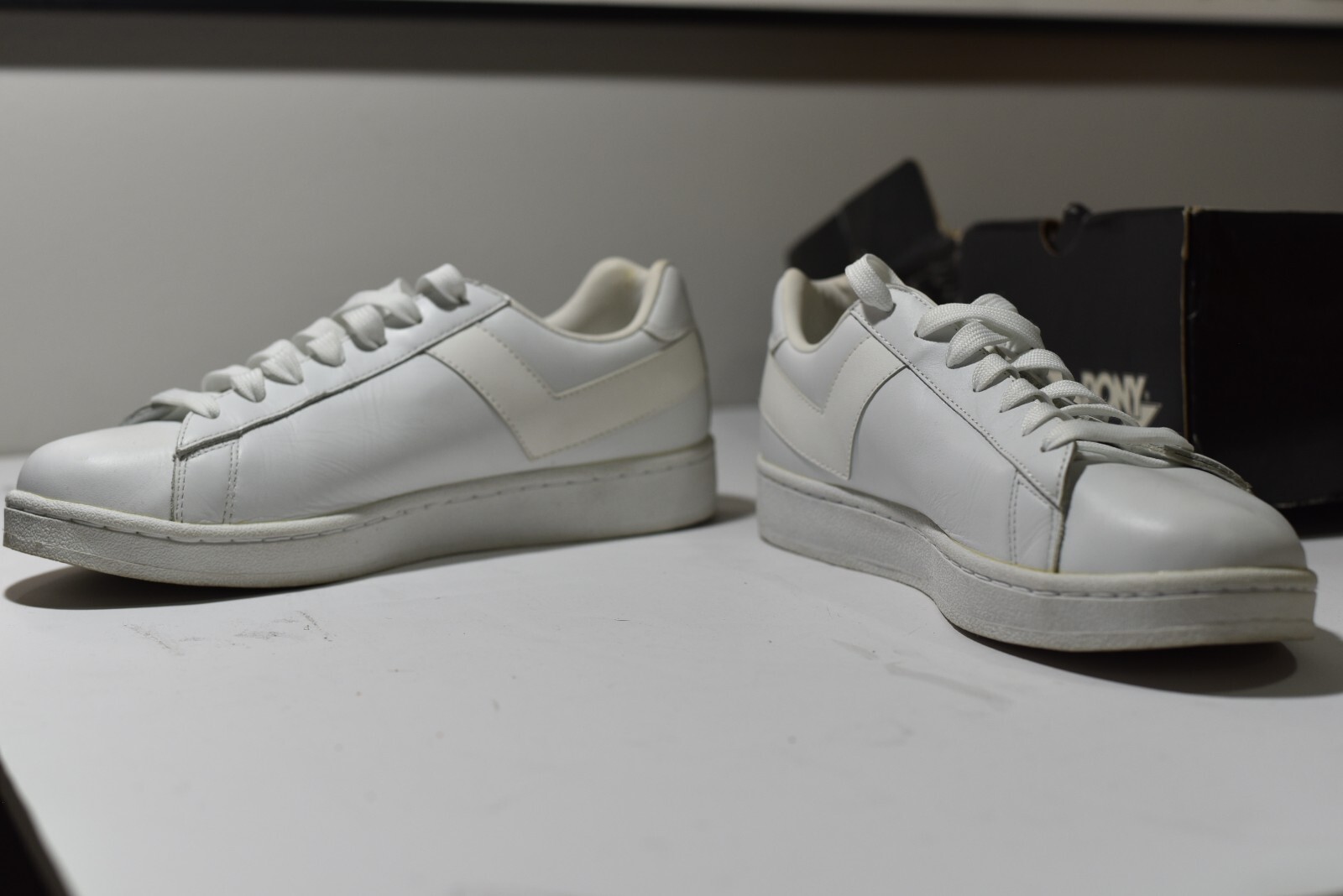 Pony Sneakers Classic Kicks bianco su bianco taglia 10