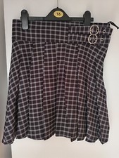 Women skirt Romwe size 10 Used