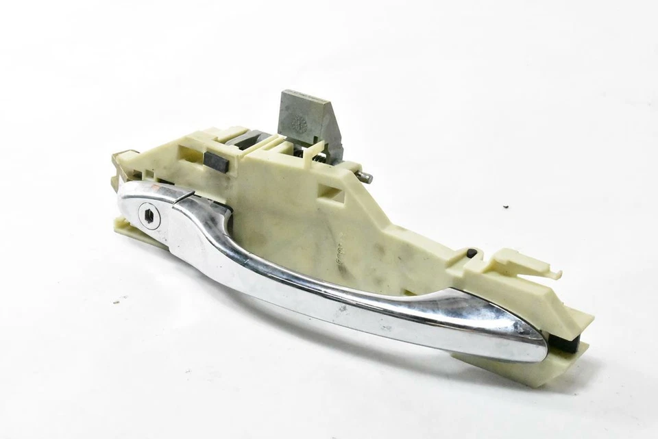 04-07 Jaguar XJ8 XJR VandenPlas X350 Manija de puerta exterior delantera izquierda OEM Foto 2 de 4