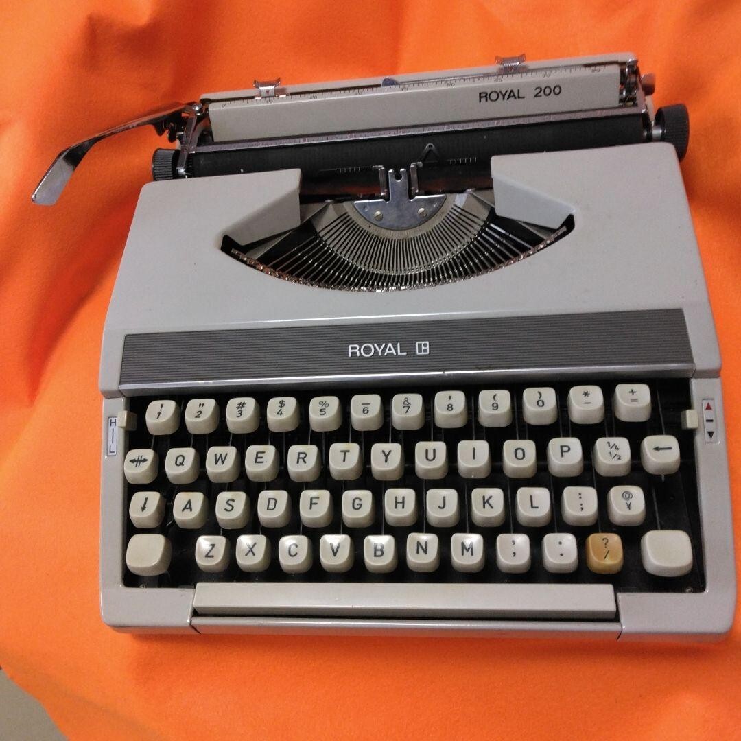 ロイヤル POYAL ポータブルタイプライター200 Royal 200 Working Typewriter, Portable Typewriter, Vintage