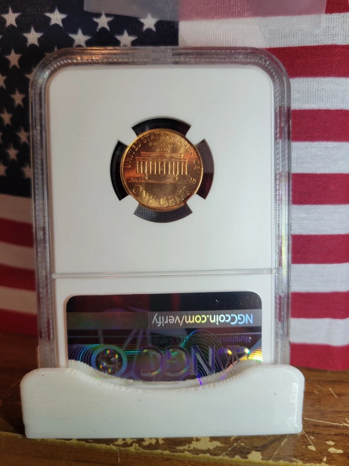 1995 Lincoln Memorial **Doubled Die Obverse** NGC MS68 RD ""Freshly Graded" - Image 2 of 4
