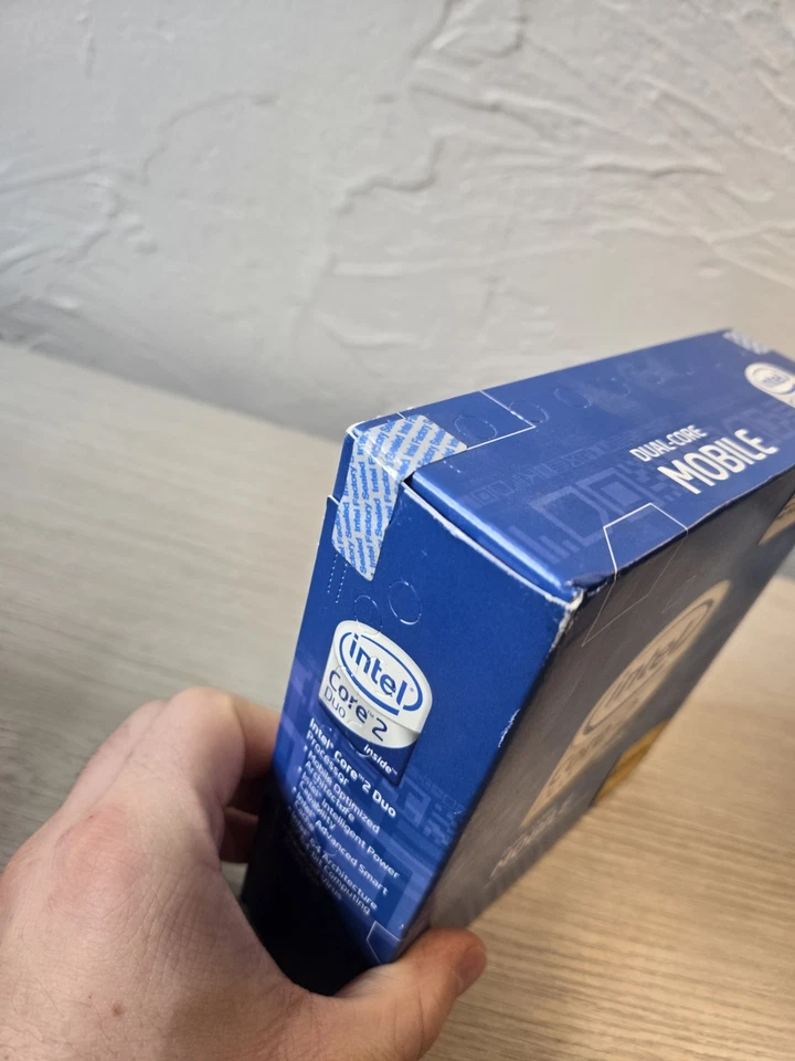 SEALED Intel Core 2 Duo Mobile T9600 SLG9F 2.8GHz 1066 MHz 6M Laptop Processor - Image 2 of 4