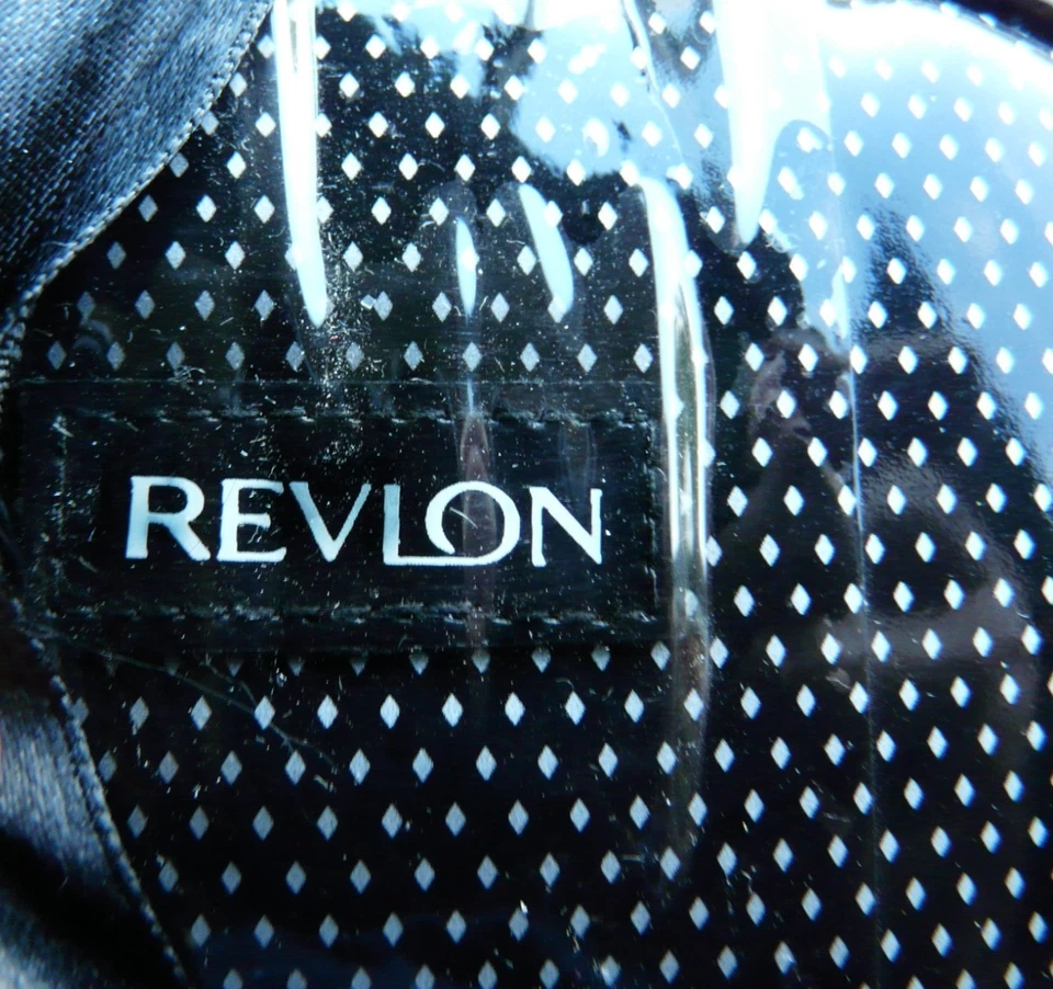 1998 Revlon Vinyl Toiletry and Make Up Bags NWT - Image 2 of 4