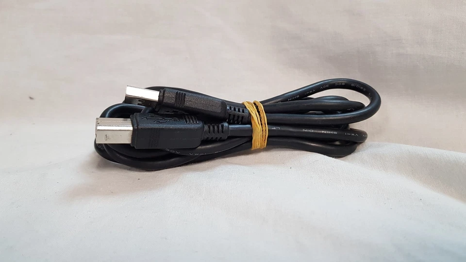 TrekStor 160GB tragbare USB 2 externe Festplatte mit Kabeln - Bild 4 von 4