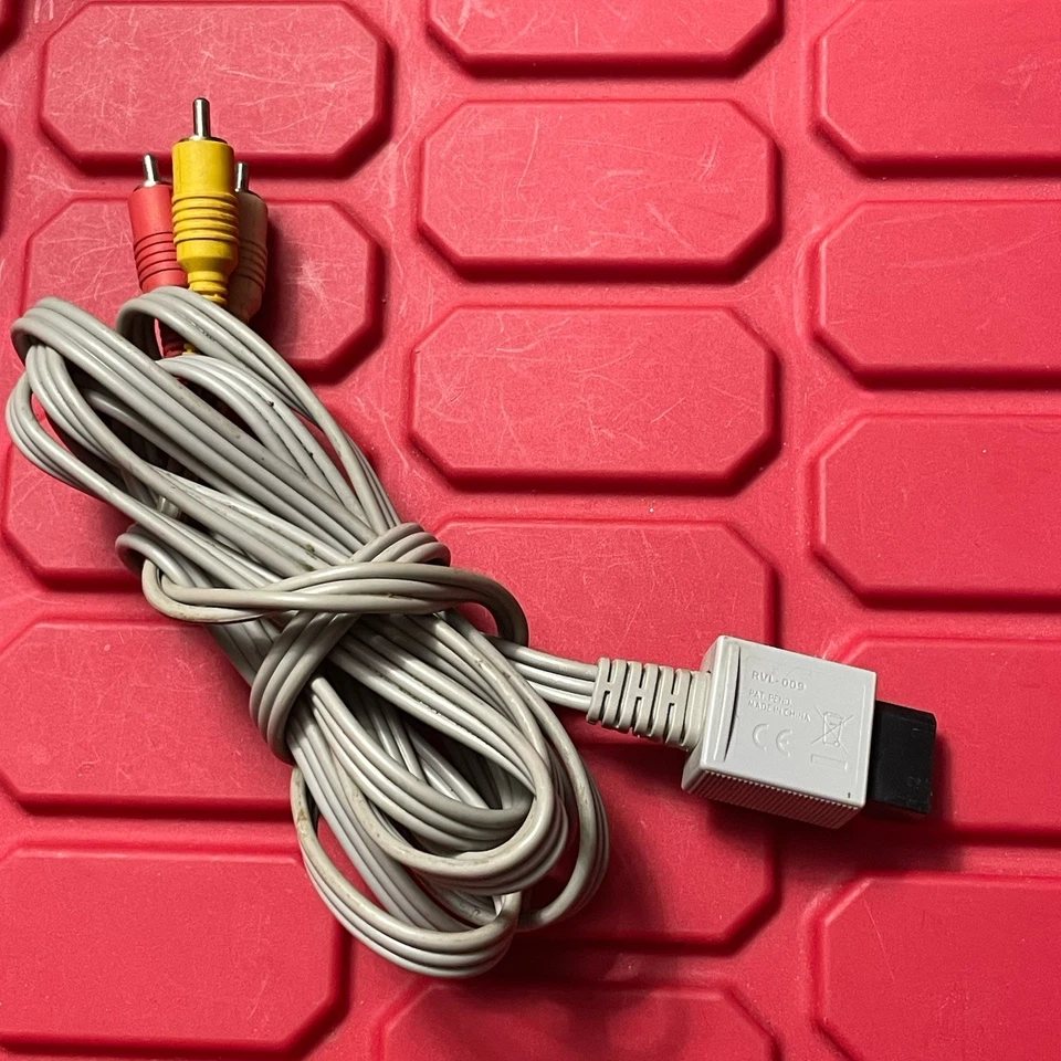 Nintendo Wii Replacement AV Video Composite Cable Model Number RVL-009 Pre Owned - Image 4 of 4