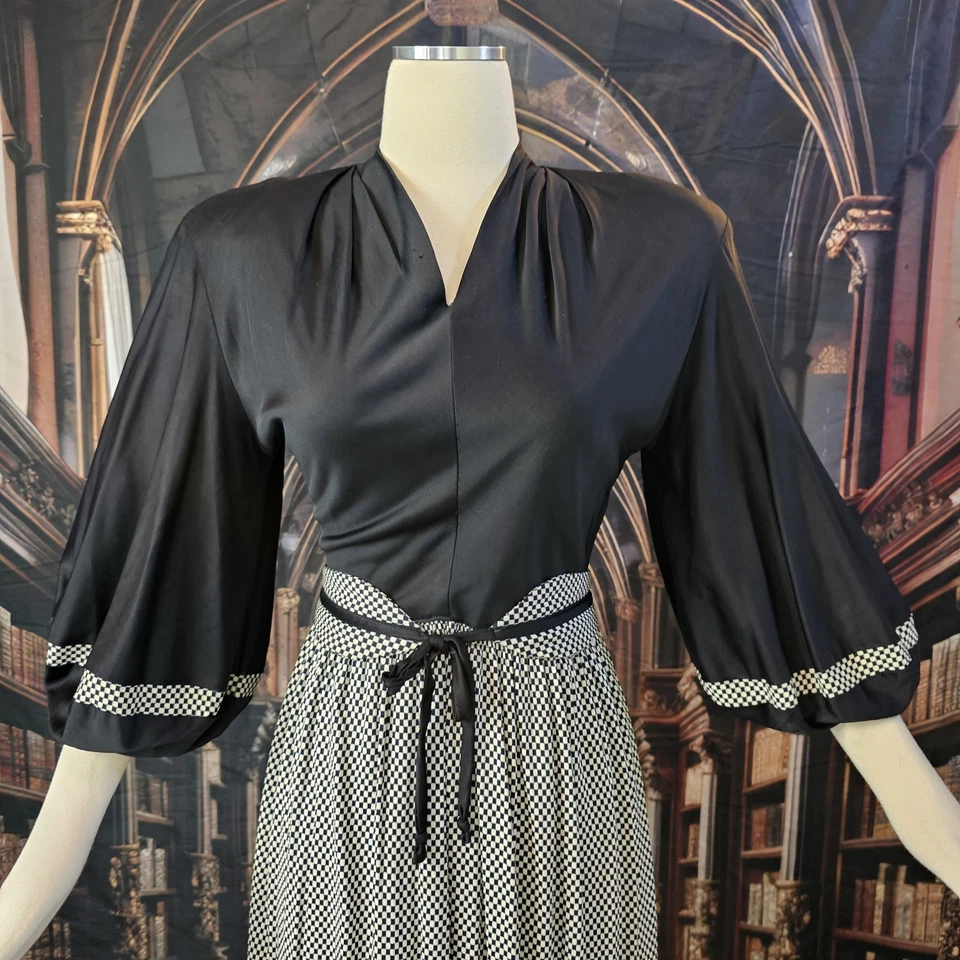 Vintage Antique 1930s Dress Balloon Sleeves Black White Checkered Midi Length - Image 2 of 4