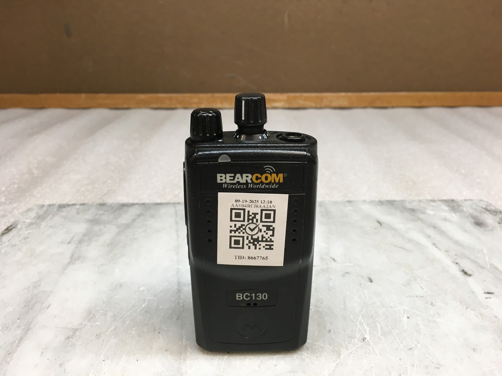 Motorola BearCom BC130 UHF 4W 16CH Two Way Radio Used & Functional No Antenna