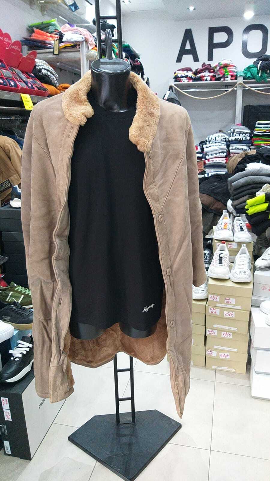 Foto 1 di 6