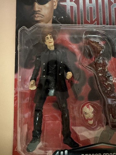 1997 Toy Biz DEACON FROST - Marvel Comics - Blade - Blood Beast - NEW Sealed - Picture 4 of 14