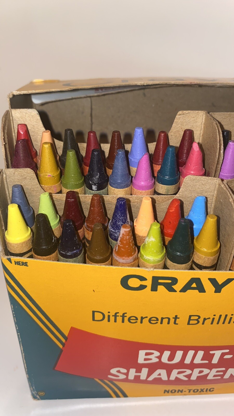 VTG 70’s Crayola Crayons 64 Built In Sharpener USA Retired Colors w/ Indian Red eBay