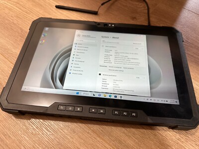 Dell 7220 Rugged Extreme Tablet - i3 processor, 8gb RAM, 128gb hard drive, mint