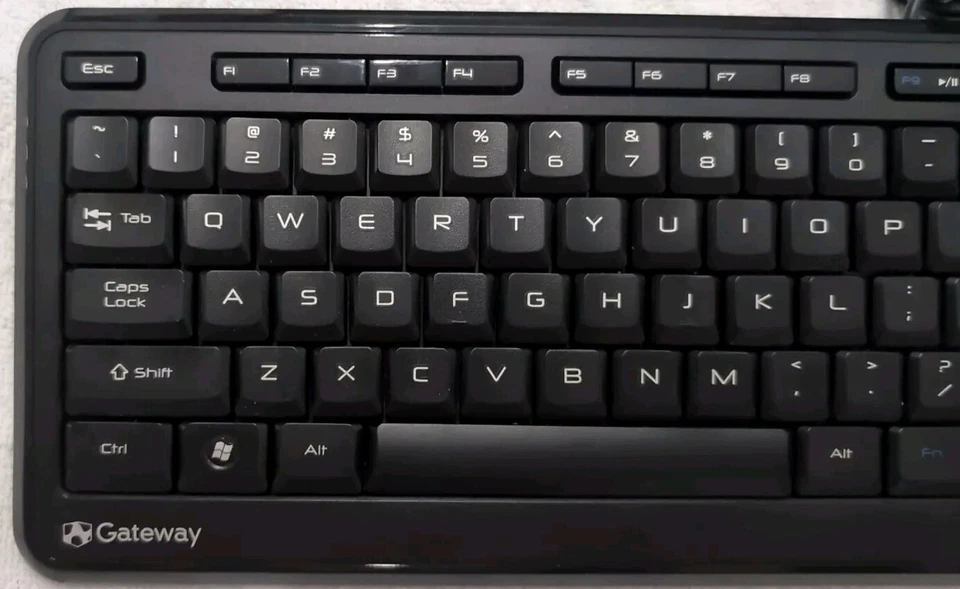 Gateway Keyboard KB-0817 US English PS/2 Wired Multimedia Desktop Vintage Y2K - Image 3 of 4