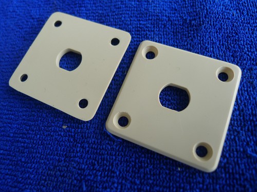 1 piece Genuine Epiphone LP Guitar Plastic Jack Plate Cream - Picture 1 of 3