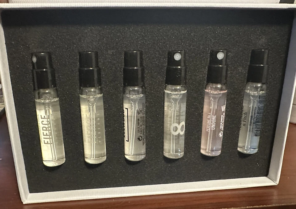 Abercrombie & Fitch, la colección de fragancias Set de 6 perfumes 0,08 fluido Foto 2 de 4