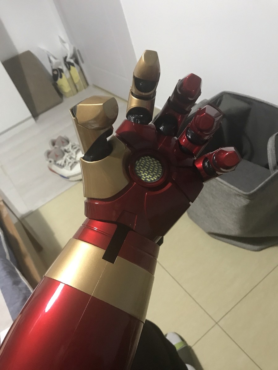 CATTOYZ The Avengers Tony 1:1 Iron Man MK42 LED ARM Gauntlet Armor