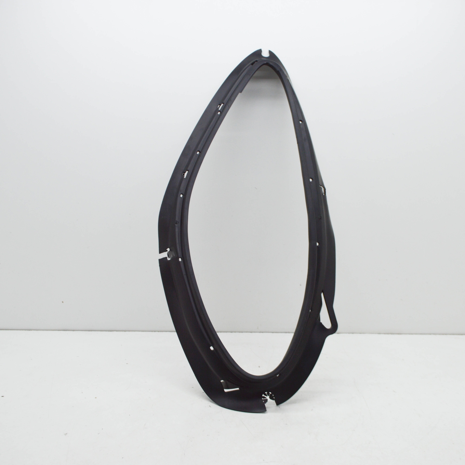 PORSCHE MACAN 95B Front Left Headlight Gasket Rubber 95B941323E 