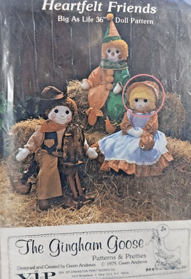 UNGESCHNITTEN**Schnittmuster**RAG DOLL**Heartfelt Friends JENNY**Kleid*Motorhaube*etc