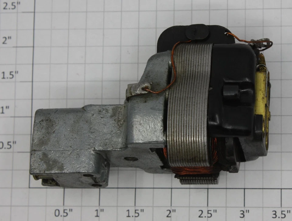 Lionel 2343-100 Motor Assembly - Image 2 of 4