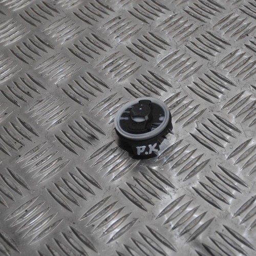 MB C-Klasse Türdrucksensor vorne links A2229051500 W205 2014