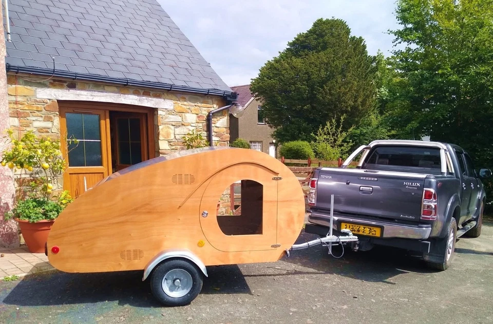 teardrop trailer phieldbug camping pod genuine factory built - Image 1 of 4