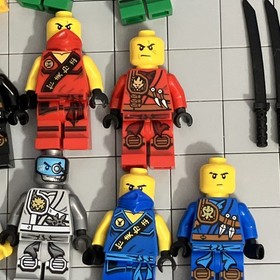 LEGO&reg; Minifigure Lloyd Jungle Knee Pads Tournament 70749 Ninjago G5 5