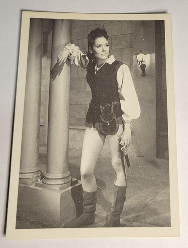 Tarjeta de colección 1992 The Avengers TV no deportiva #41 Merrie Merrie Maid Emma Peel - Imagen 1 de 3