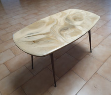 tavolino  anni '60, piano in legno verniciato, gambe in metallo