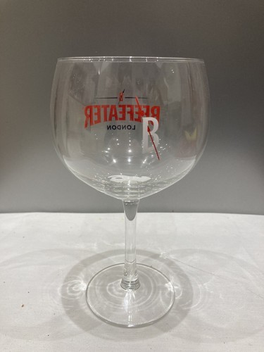 Beefeater Pink Your Gin Copa Large Balloon Cocktail Glass Boxed - Picture 7 of 7