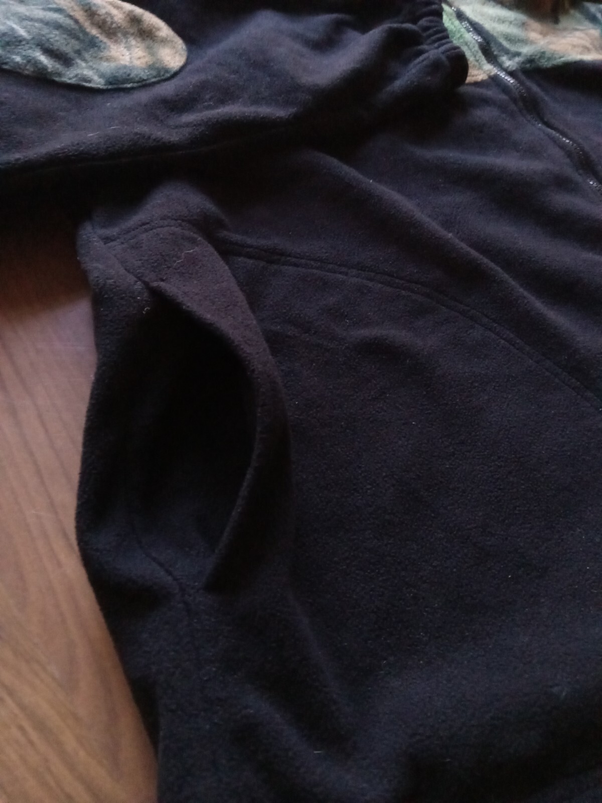 Picture 3 of 4