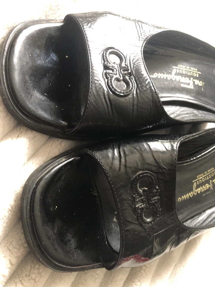 Сандалии-шлепанцы Salvatore Ferragamo черные Patent Narni размер 6 B Италия - Изображение 3 из 4