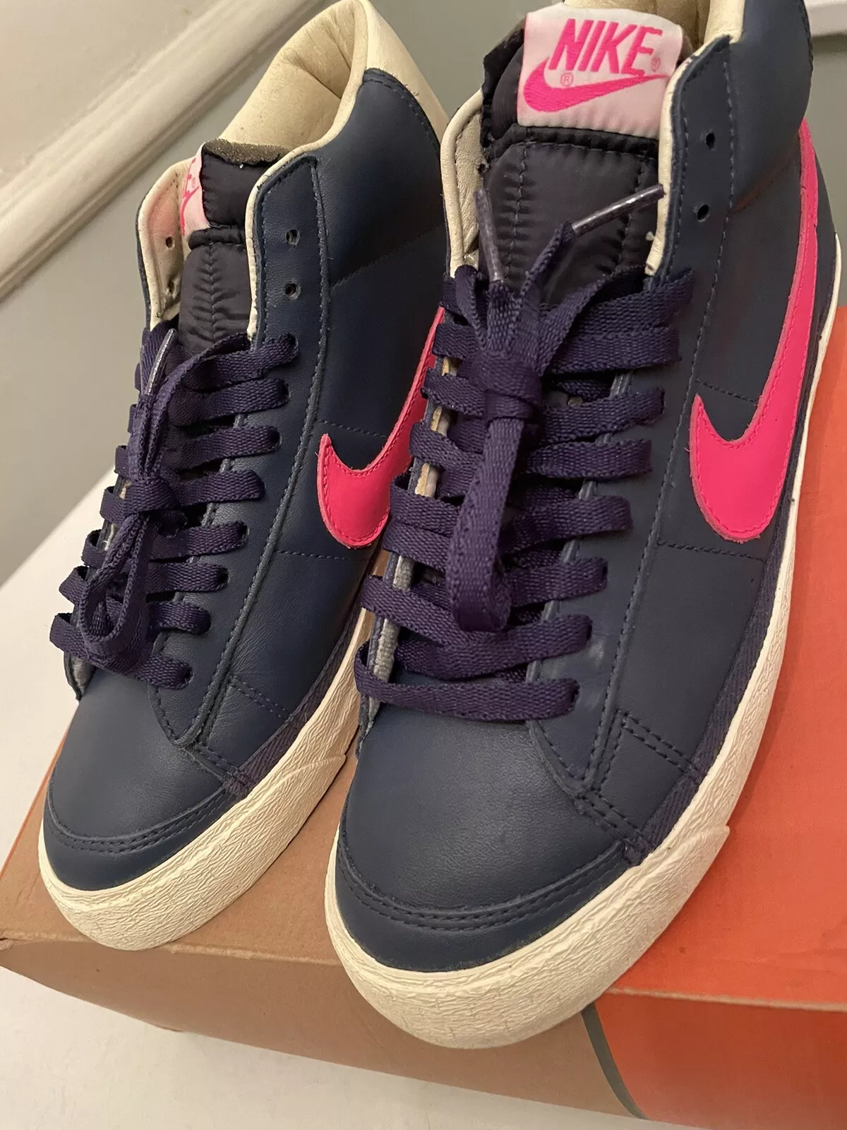 Nike BLAZER MID x STUSSY MIDNIGHT NAVY / TURBO ROSE 124006 461 supreme bruin