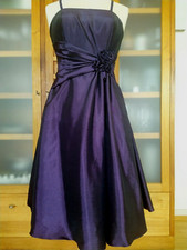 NEU* MAGIC NIGHTs *wunderschönes Kleid* Cocktail/Konfirmation* Gr. 38* lila-plum