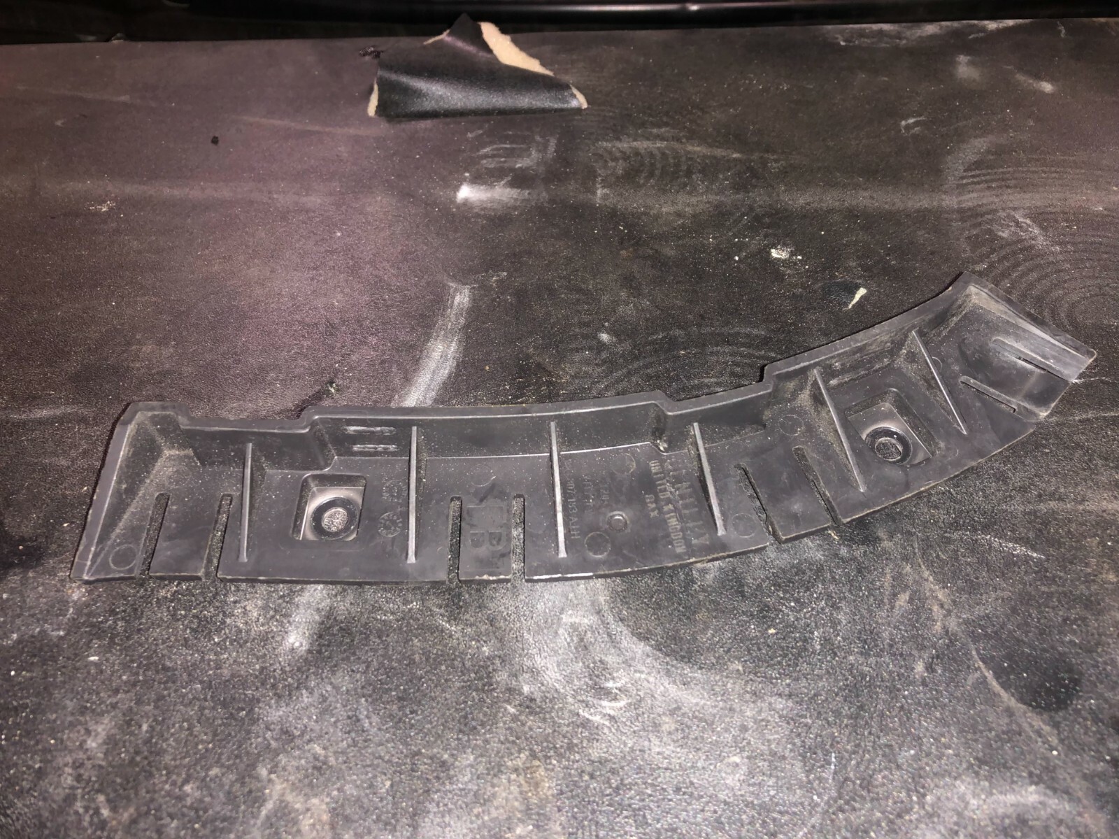11-18 Bentley Continental GT,GTC Front Bumper Guide Profile Left Outer